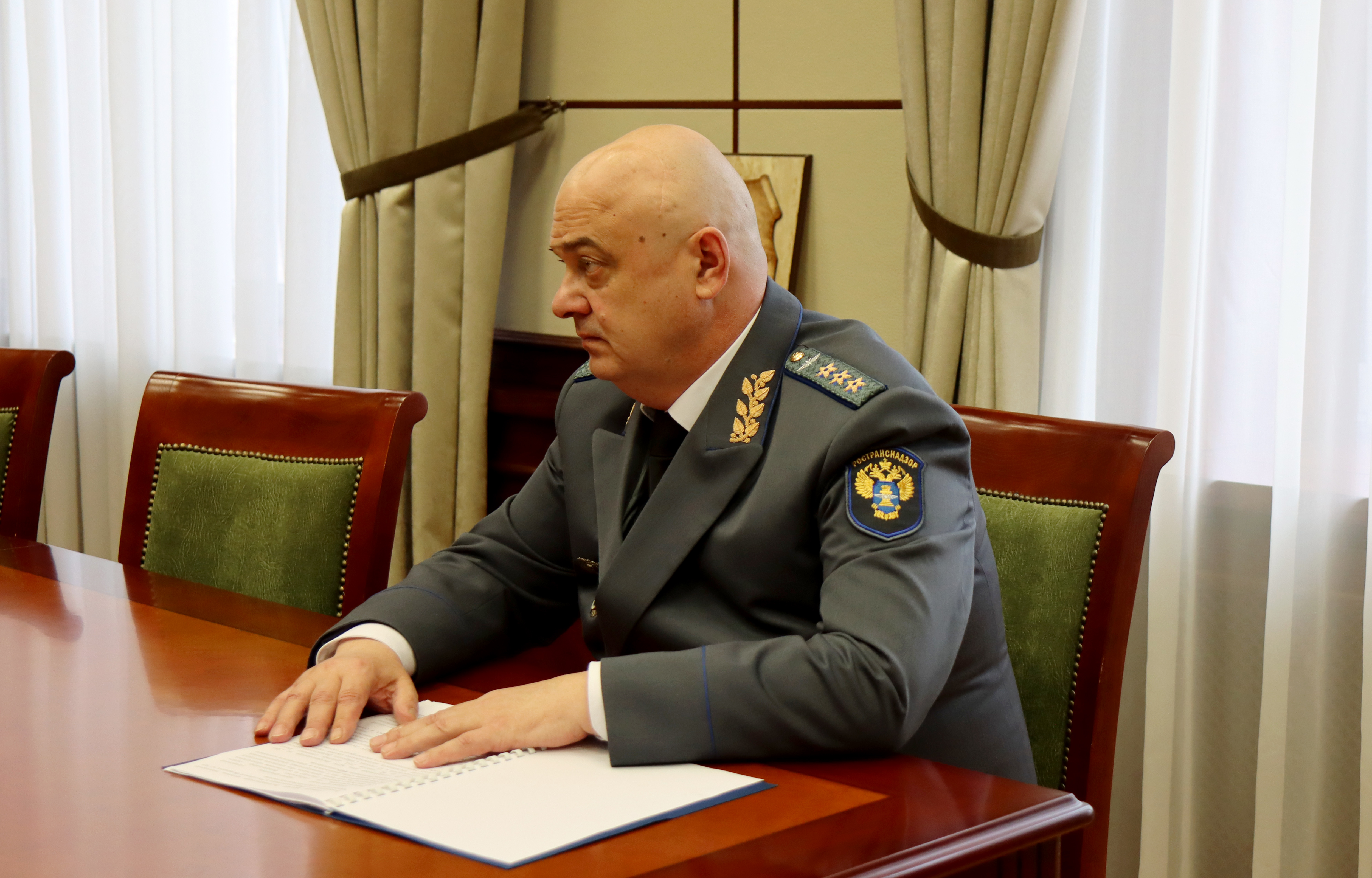 Полномочный представитель Президента Российской Федерации и начальник МТУ Ространснадзора по СФО обсудили вопросы транспортной безопасности в регионах Сибири